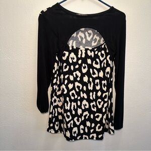 Filly Flair Leopard Print Cutout Top Blouse Size Small